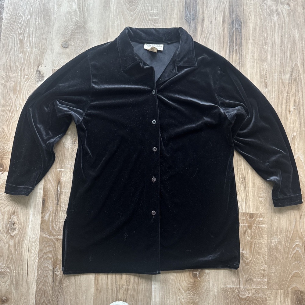 Diane von Furstenberg VTG Valour Button Down Black  Size M Long Sleeve